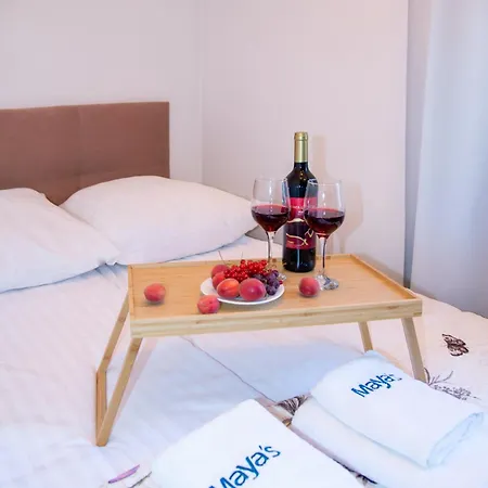 Maya's Flats & 61 - Bridge *