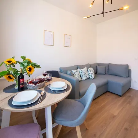 Maya's Flats & 61 - Bridge * Gdańsk