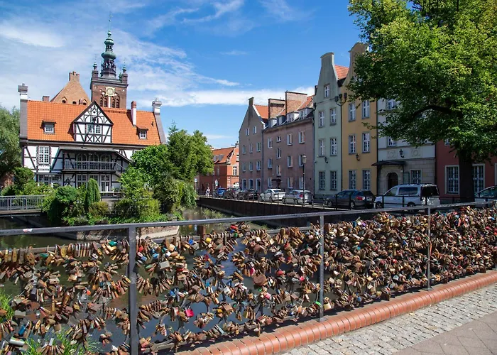 Maya's Flats & 61 - Bridge Apartment Gdansk