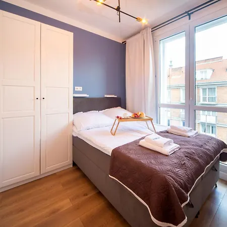 Maya's Flats & 61 - Bridge *